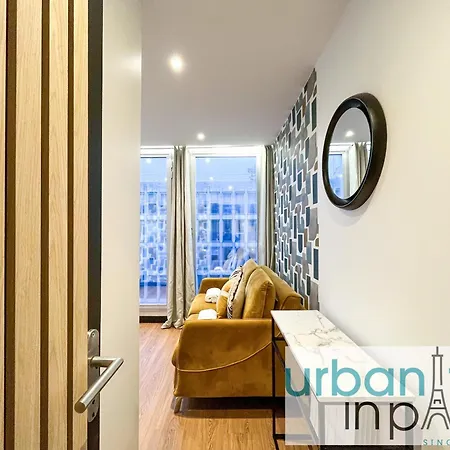 Urban Flat 129 - Art Champs-elysees * Parigi